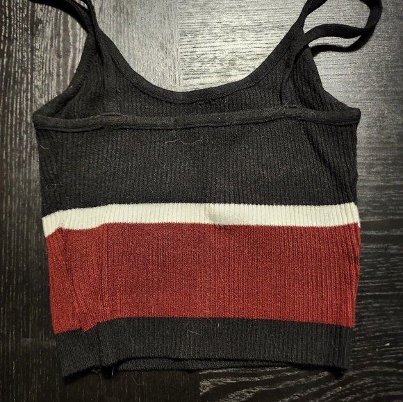 Cropped Sweater Tank - Picture 3 of 4